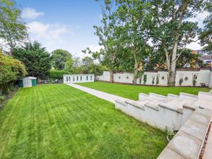 Photo 7- click for photo gallery